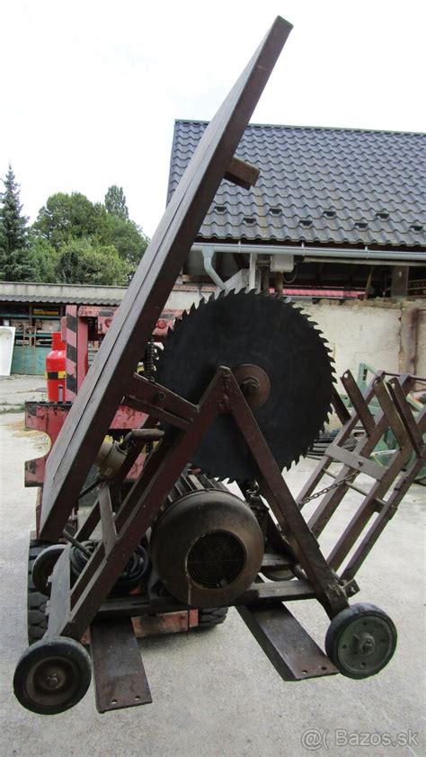 Ilustrácia starého stolárskeho cirkuláru