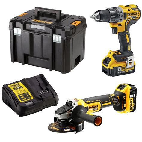 Promo akcie DeWALT na kombo sady a batérie
