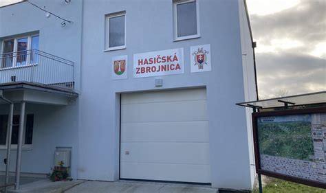 Modernizovaná fasáda hasičskej zbrojnice