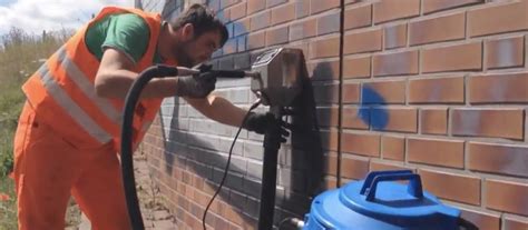Ilustrácia ochrany fasády pred graffiti náterom