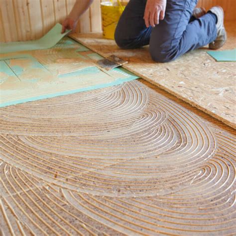 Pohľad na hotovú podlahu z OSB dosiek