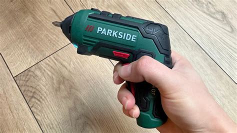 Rôzne modely aku skrutkovačov Parkside