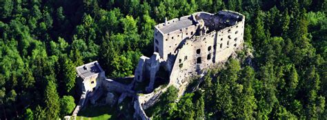 Lokalita Strelnica v obci Likavka s výhľadom na hrad