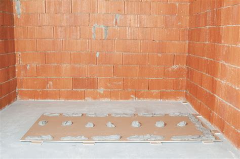 príprava steny pred obkladaním kameňom