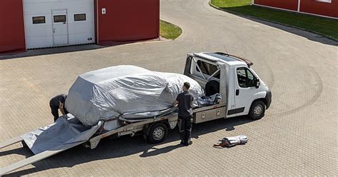Požiarna plachta na vozidlo v akcii