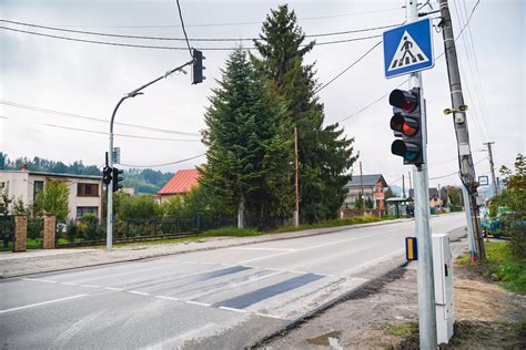 Zastaralé železničné semafory a signalizačné zariadenia na Slovensku