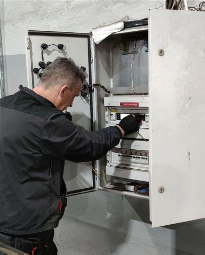 Kontrola elektroinštalácie revíznym technikom