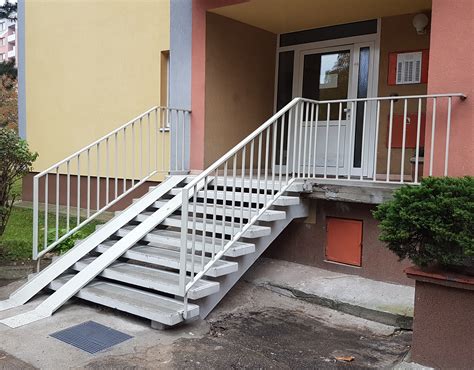 Plánovanie exteriérového schodiska pre funkčnosť a estetiku