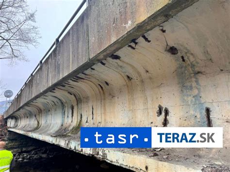 Príklad termovíznej snímky s tepelnými mostami pri zlej montáži