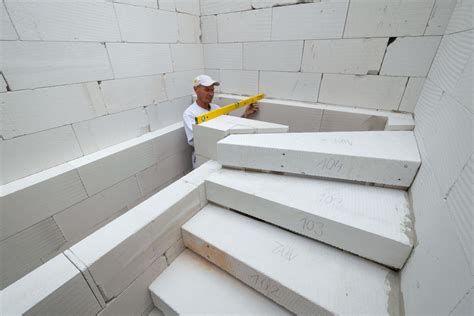 Porovnanie železobetónového a pórobetónového schodiska Ytong