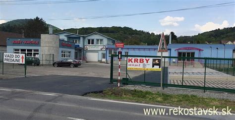 pohľad na predajňu stavebnín a železiarstva