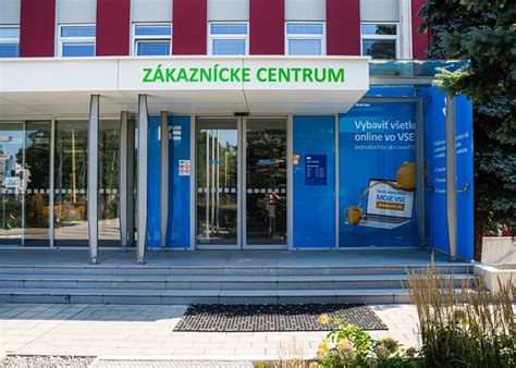 Zákaznícke centrum stavebnín s poradenstvom pre výber strešného systému