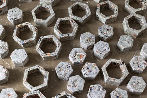ukážka dizajnového využitia recyklovaných dosiek