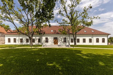 Architektúra Révayovského kaštieľa v Mošovciach