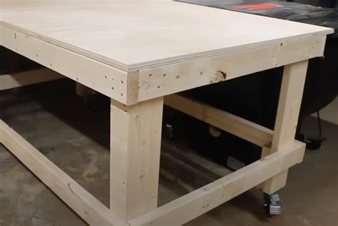 Plošný pracovný stôl brúsky