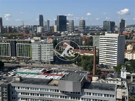 panoramatický výhľad z vápencového brala