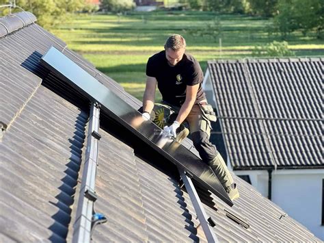 Ukážka inštalácie strešnej prechodky na šikmej streche