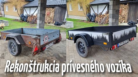 Detailný záber na protišmykovú štruktúru preglejky na podlahe prívesného vozíka