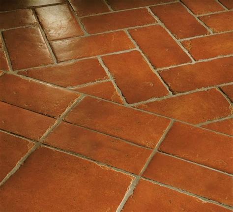 Terakotová dlažba v interiéri