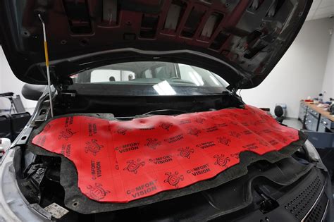 Odhlučnenie motorovej prepážky vozidla