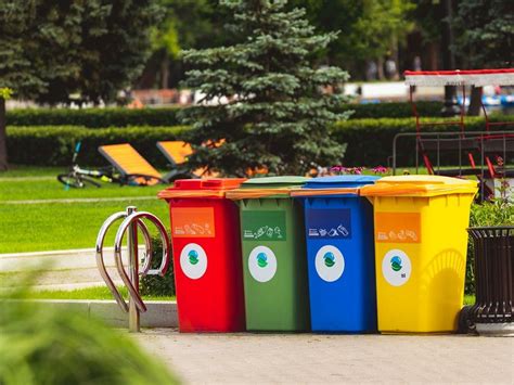 Zariadenie na nakladanie s odpadmi