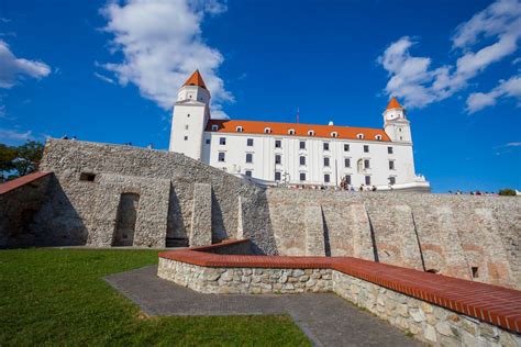 Pôvodný vzhľad a historický vývoj budovy banky