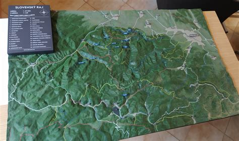 Mapa Slovenského raja s vyznačenými hlavnými turistickými oblasťami