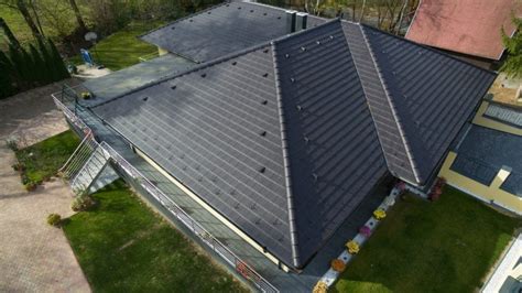 Ilustrácia kompletného strešného systému Terran vrátane doplnkov