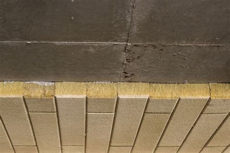 Detail zateplenia stropu podzemnej garáže minerálnou vlnou Knauf CLT C1 Thermal