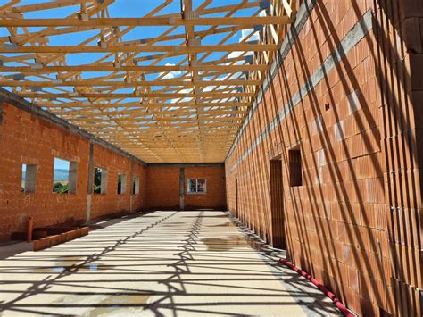 Galéria realizovaných väzníkových striech na rôznych typoch stavieb