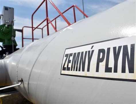 Grafické znázornenie úspory zemného plynu a elektriny po rekonštrukcii kotolne