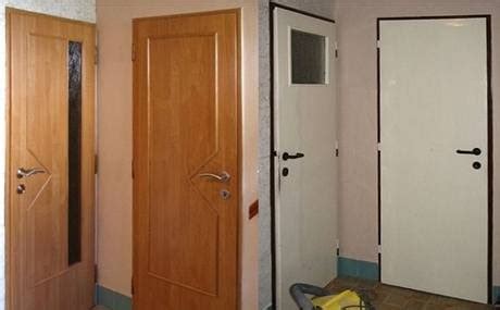 Proces renovácie drevených dverí