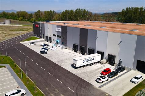 Distribúcia a balenie Loctite produktov