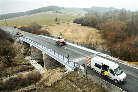 Infografika: Kľúčové prínosy investícií do cestnej infraštruktúry