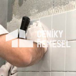 Detailná fotografia povrchu keramického obkladu