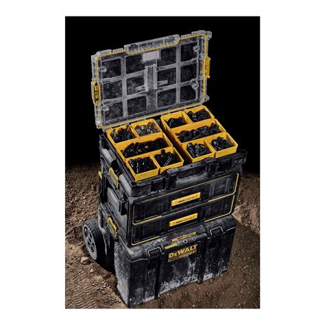 Organizér DeWalt ToughSystem 2.0 s otvoreným vekom a vybratými pohármi