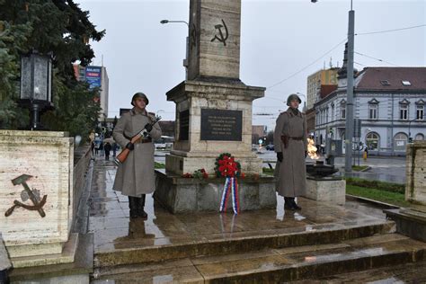 Pamätník padlých sovietskych vojakov na Námestí osloboditeľov v Košiciach