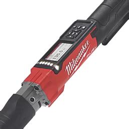 Digitálny krútiaci momentový kľúč Milwaukee M12 Fuel ONEFTR12 s displejom a ergonomickým dizajnom