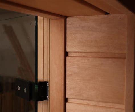 Detailné spracovanie kovaného nemého sluhu