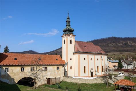 Kostol Navštívenia Panny Márie v Píle