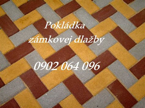 Ukážka čiernej zámkovej dlažby 10x20 v rôznych skladobných vzoroch