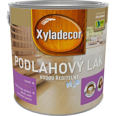 Základné laky na parkety