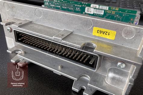 Umiestnenie riadiacich jednotiek a senzorov HVAC vo VW Passat