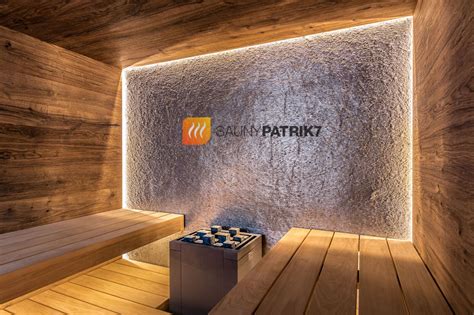 Interiér sauny s elegantným ThermoWood obkladom