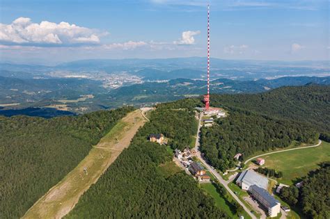 Vysielač na Suchej Hore po rekonštrukcii kotevných lán