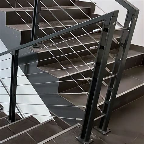 Príklady cenových kategórií kovových zábradlí podľa zložitosti a materiálu