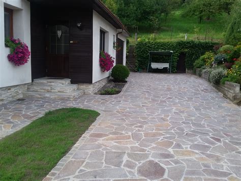 Inšpirácie pre kamenné dlažby na terasy a chodníky