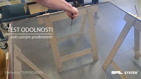 Zraniteľnosť linolea voči ostrým hranám a ťažkým predmetom
