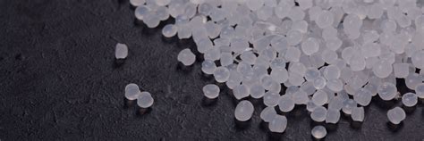 Molekulárna štruktúra polyetylénu s vysokou hustotou (HDPE)