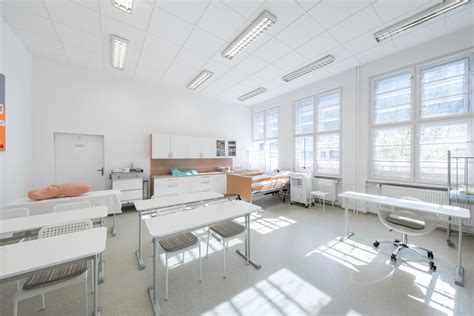 Interiér modernej učebne vykurovania a zdravotechniky